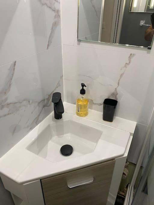 Appartement Tout Confort Лимож Екстериор снимка